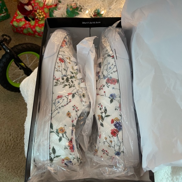 Beautiful Womens GBG Los Angeles Shoes - Picture 5 of 15